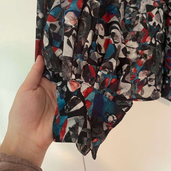 Hunter Bell Button Down Neck Tie Blouse - Picture 4 of 7